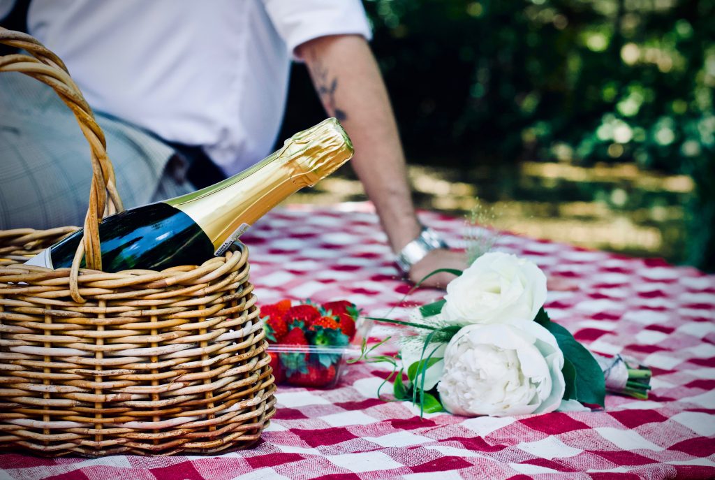 champagne-romantisme-rose-rouge